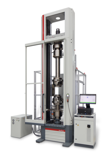 Testing composites with a 600 kN materials testing machine