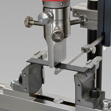 Fuel cell testing within the scope of gas diffusion layer (GDL) on the three point bending test